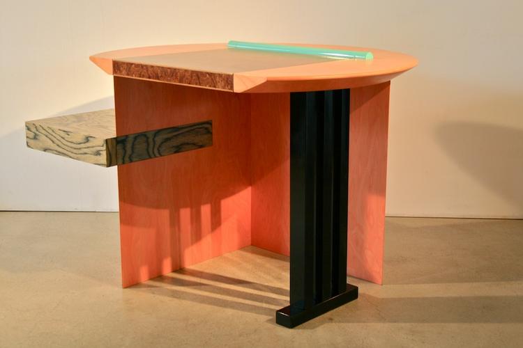 Memphis Schreibtisch