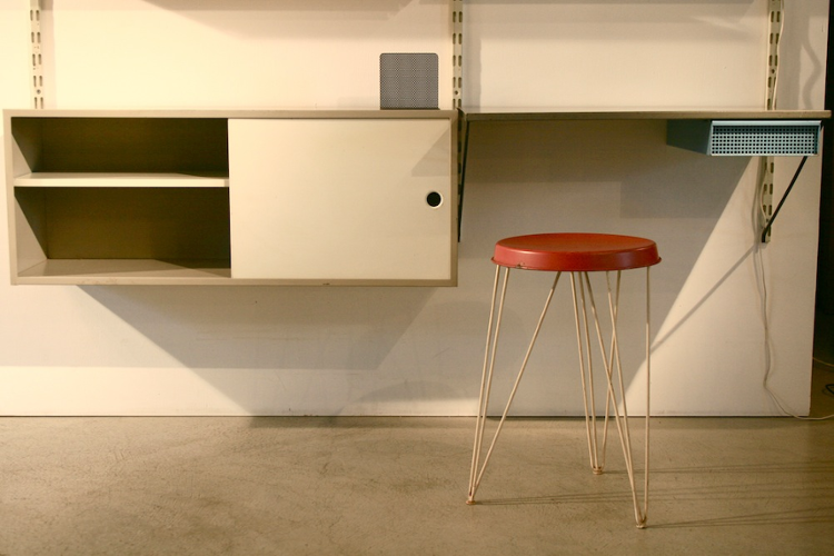 Vielfältiges Wandgestell des Holländers Tjerk Reijenga - 11