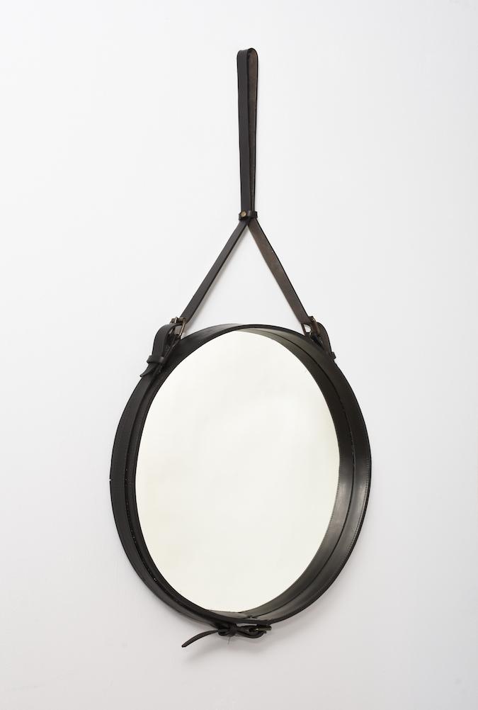 Wandspiegel mit Lederrahmen, Jacques Adnet Style